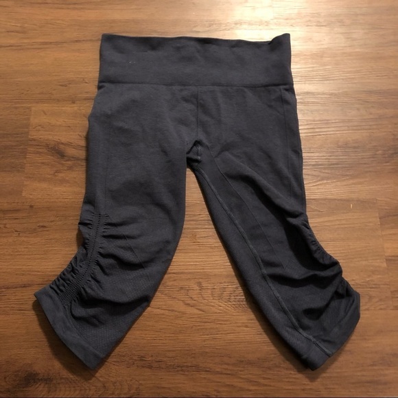 LULULEMON In The Flow Crop Legging Seamless Active Pant Heathered Inkwell 6 Blue - Picture 3 of 7